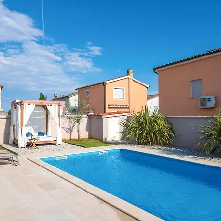 Holiday home Awesome In With Wifi *
