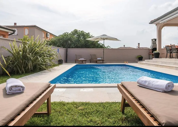 بيت للعطل Awesome In With Wifi